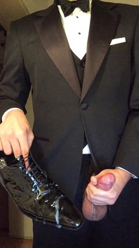 Horny in Tuxedo