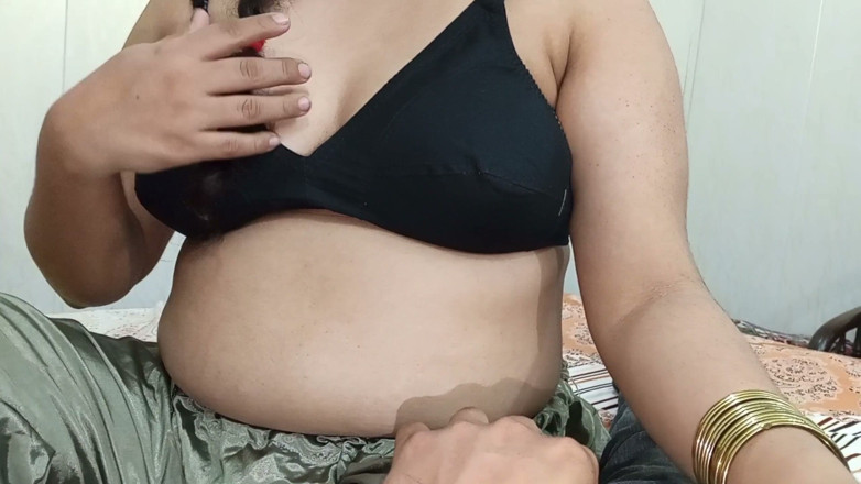 QueenbeautyQB: Un frumos moment romantic între un soț indian și soția lui iubitoare