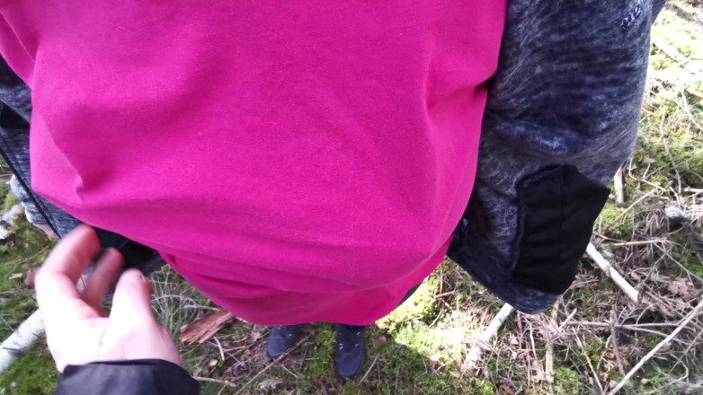 Bouncy Tits Action: Sadece eğlenmek için sert meme