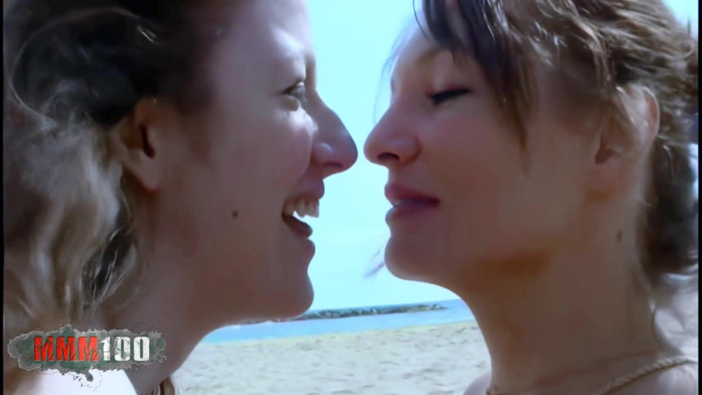 MMM100: Emy: Emy &amp; Anastasia Makan pepek di pantai