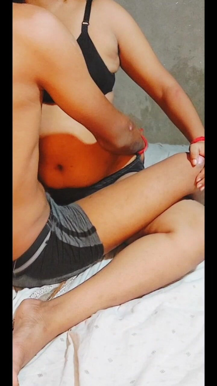 TSqueen: Cette fille desi à genoux n’en a jamais assez