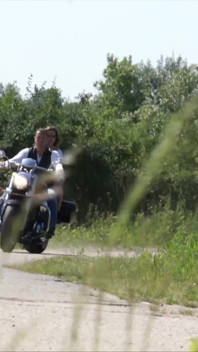 Wild Ride con una amiga tetona - Rita Peach