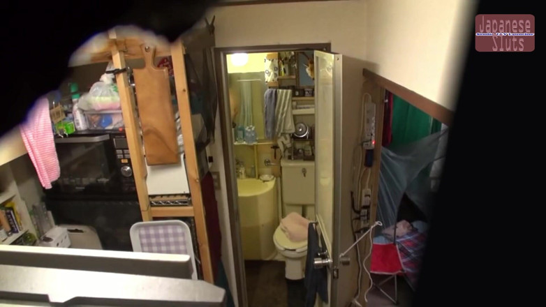 Studio JAV Launcher: Die freundin meiner frau blieb in meinem zimmer und ihr...
