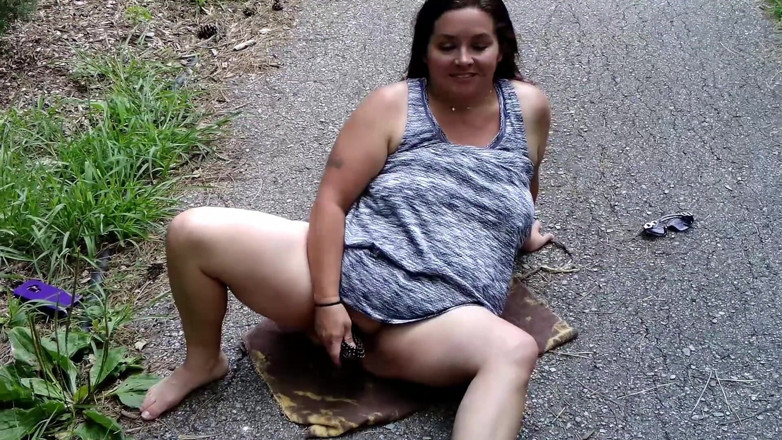 SexyNEBBW: Sexy BBW park masturbation