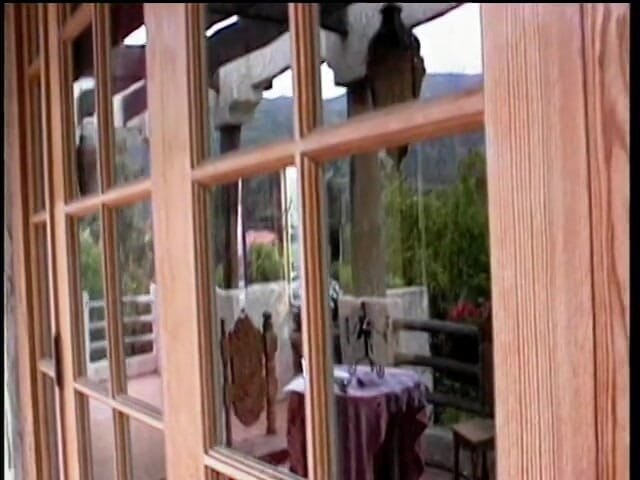 Best Butts: Si rambut coklat comel suka duduk di muka lelaki bertatu...