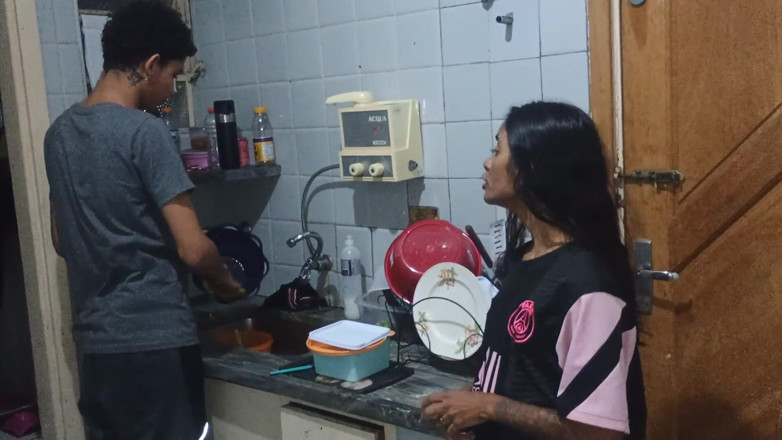 Jasmine Santanna: vah apne sautele bhaee ko apne asli hot ke lie...