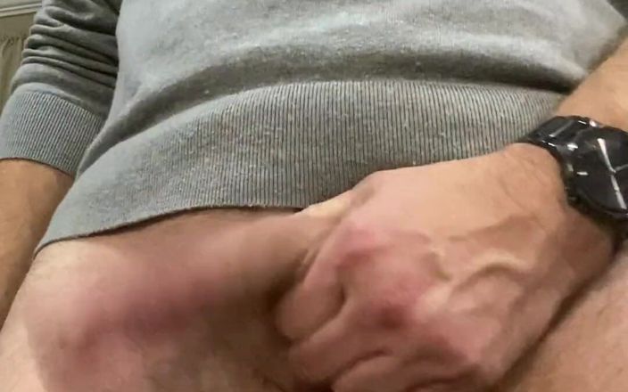 RealBigDill: Yüzünü sikmeyi seviyorsun çünkü sen ıslak bir yarak sallanan fahişe