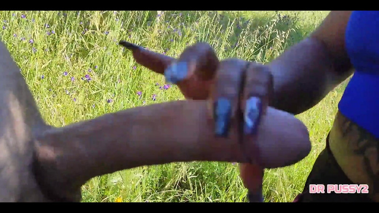 CASALTESUDEX: Idiota preto para se vingar de trapacear, chupa e fode...