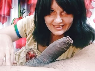Bolly Karma: Sessione di divertimento caldo per una coppia amatoriale
