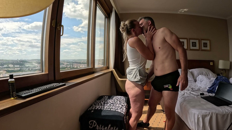steffigeil: Priselvis voia să fie futută cu putere.