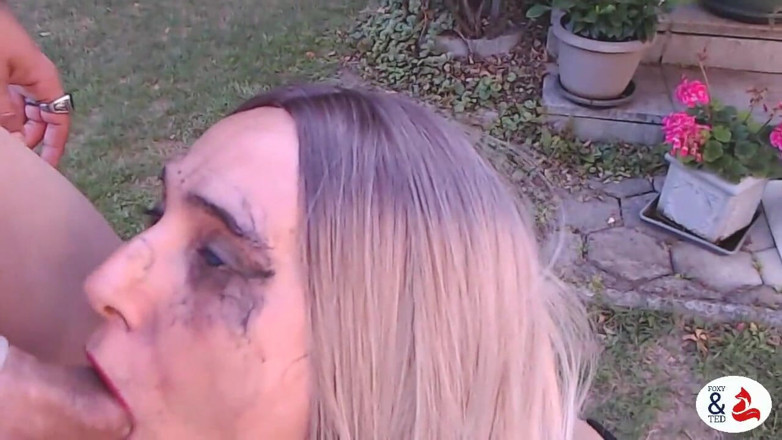 FoxyandTed: Squirt anale hardcore all'aperto e facciale