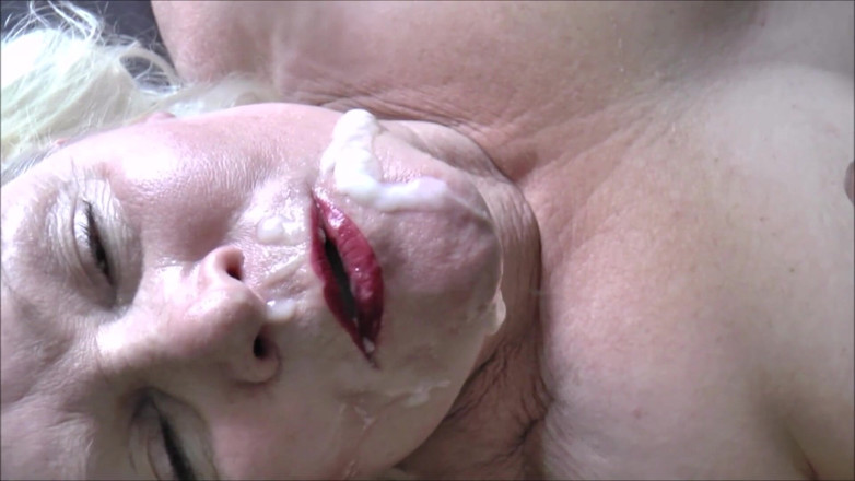 Older Women Club: 흑인 대물 자지에게 따먹히는 금발의 Lacey Starr