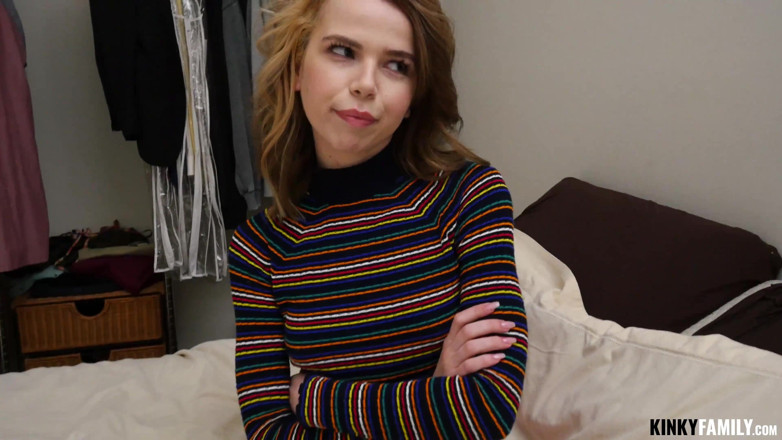 Kinky Family: Home alone with slutty stepsis
