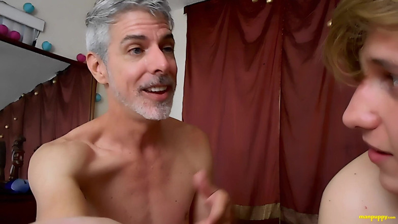 Man Puppy: Tiny Perv kryper på jätte pojkvänner