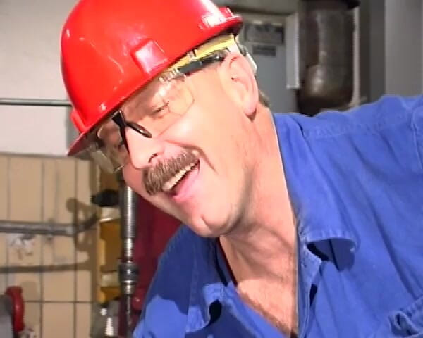 Porno Cloud: Workers Pissing World.