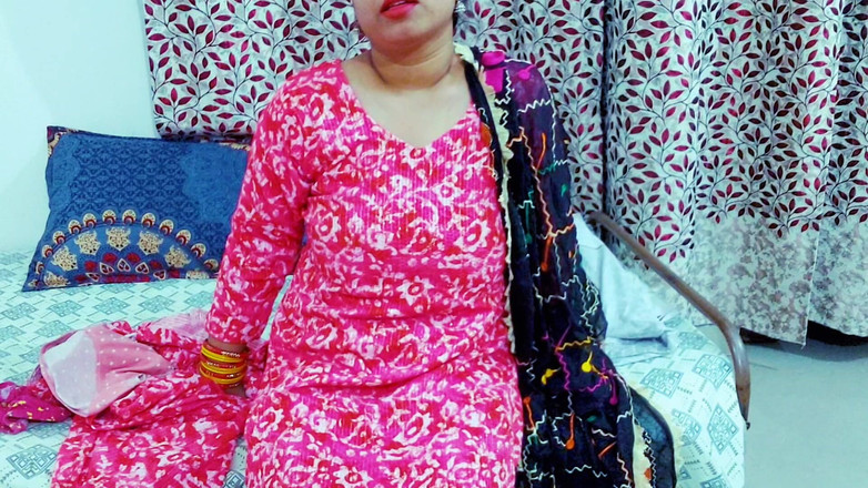 Desi Pari Bhabhi: Caliente madrastra xxx follada duro hasta el orgasmo con audio...