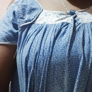 Realmallucouplevlog: India esposa disfrutando de chupar las tetas y chorros