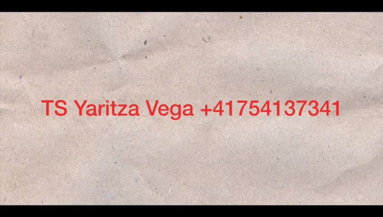 Tgirl Yaritza Vega: 黒髪スタイル