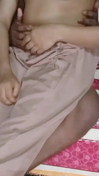 Nová dívka šuká svého přítele virální video zezadu Těsný úžasný krásný zadek její prsa domácí sám Bengligirls šukání
