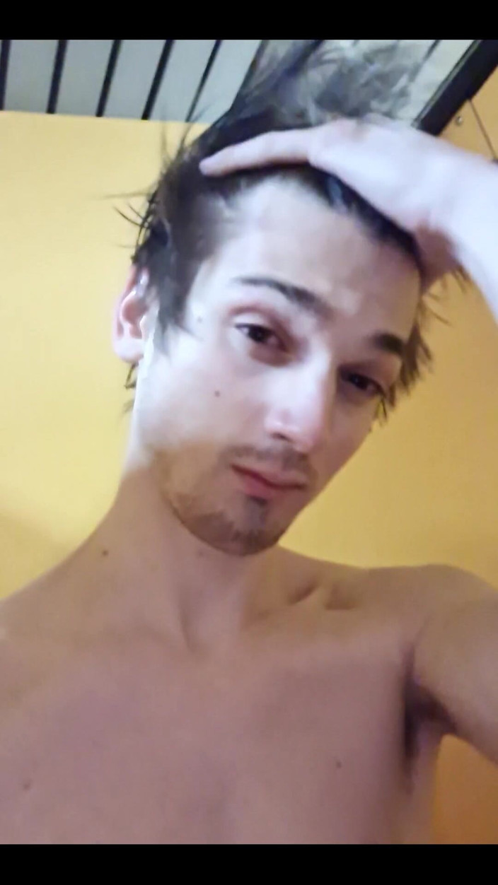 Snauwflake: A Quiet Video in the Changing Rooms of the Swimming...
