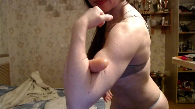 AnnaFit: 筋肉質な女主人