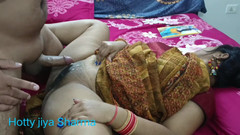 Hotty Jiya Sharmaa: Desi stiefmutter fickt beim lernen mit teen stiefsohn!