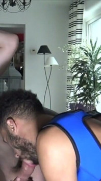 Profitez de cette amatrice porno française incroyable sans capote avec des mecs tellement sexy