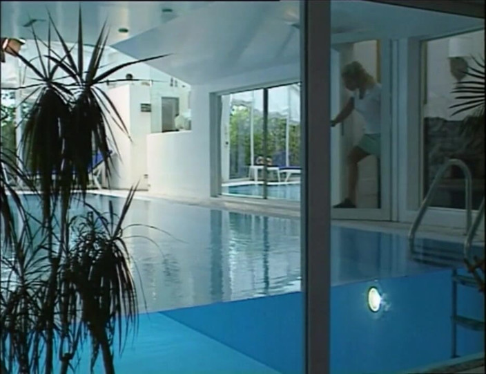 Lesbian Illusion: Sexy lesbians love in the swimming pool