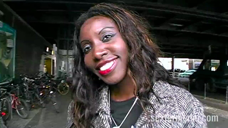 Sextermedia by Pete: Spontaneous porn shoot with black bitch
