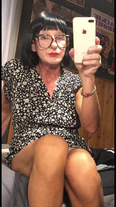 Andreina Naty: Jouer les idiots dans ma petite chambre