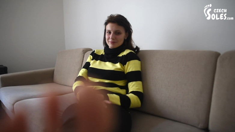 Czech Soles - foot fetish content: Uctívání mých unavených nohou