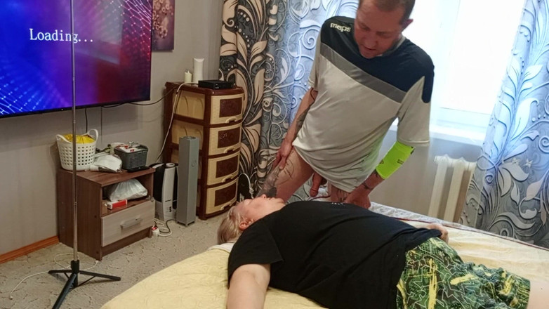 Zona901: Я дрочу свій член і трахаю свого сусіда в рот, щоб кінчити на неї