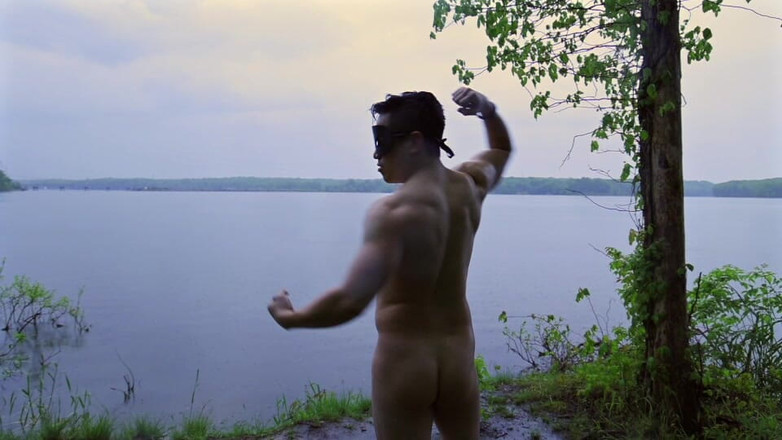 barenakedboy: 在湖边的雨中弯曲和撸管