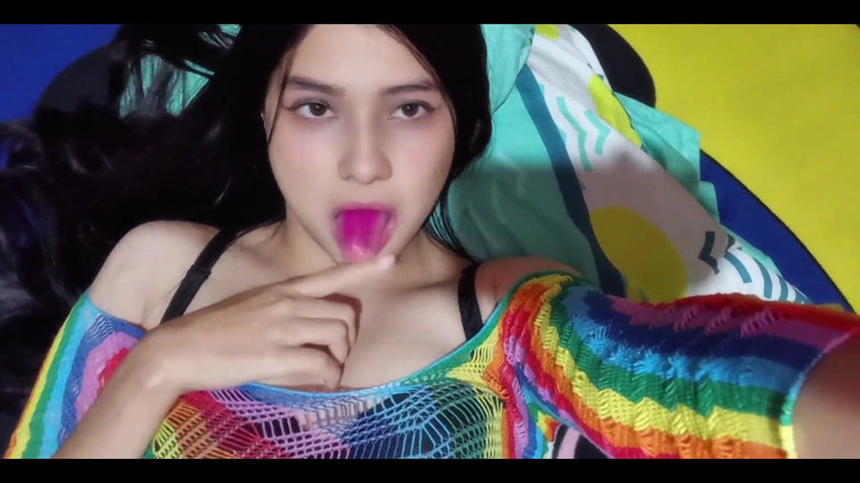 Yulieth Gomez: 青少年拉丁挑逗