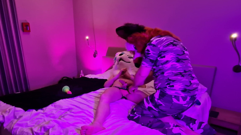 Matthew Fox Be: Matthew brinca com o travesso Snauwflake