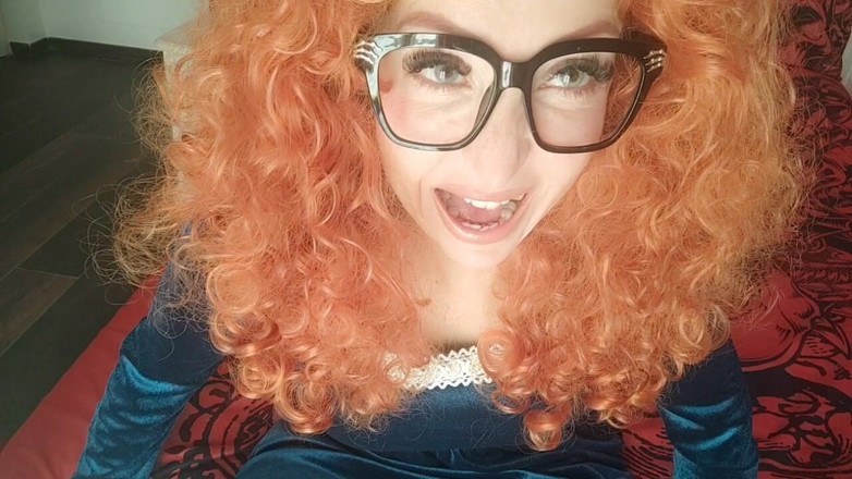 savannahamatoriale: El cosplay valiente y rebelde se eructe