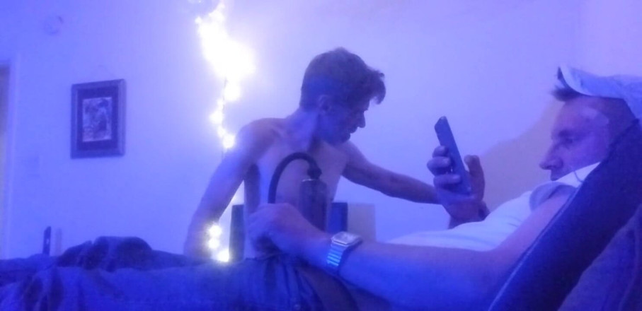 RoyToyBoi: Penis pompuje zabawę z moim najlepszym pączkiem