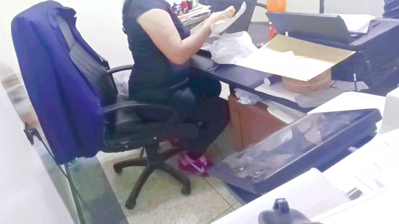 BBW LATINA: Mój szef przeleciał mnie w swoim biurze, aż nogi zaczęły...