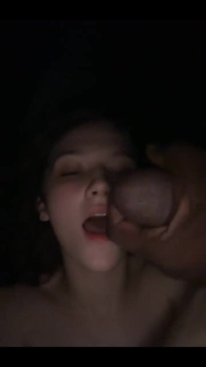 Bunny and The BBC Bull: Snow bunny dicrot di muka ganas sama pria dominan kulit...