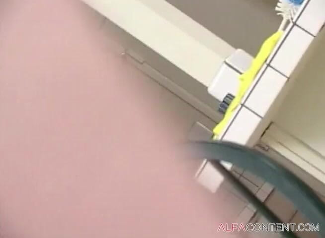 Hardcore teens: 숙제를 마치고 머프를 질싸하는 거유 갈색 머리 십대 Misty Mendez