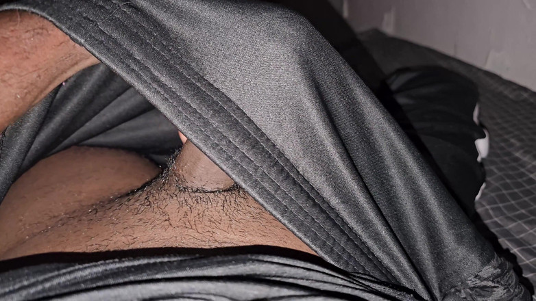 Mike Raj: Petang boner tengah malam dengan batang tahi hitam yang belum...