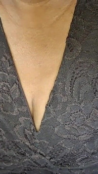 Ateşli ve yaramaz orta yaşlı seksi kadın sabah gösterisi