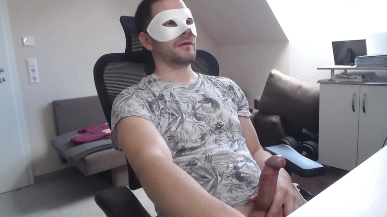 Kinkymah: Rövhål och mun som används av man kåt, måste komma...