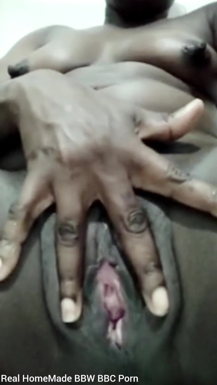 Super sexy ebony cuties: Menggesel menjolok pepek labia besar basah saya