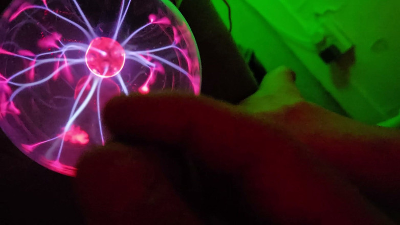 Onwdomu3: Macro and Electric Ball on My Dick