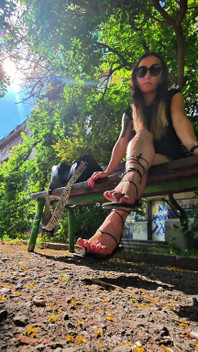 Sexy a neodolatelná - měl bys být u jejích nohou!