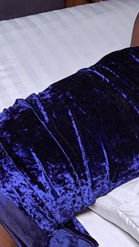 Чернокожая с шлифовальными сиськами