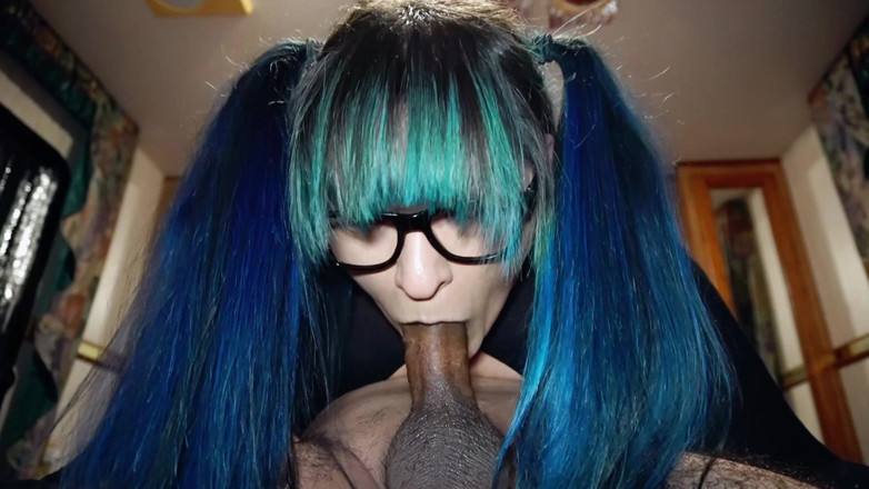 VickyVixen: Goth Brat menghisap awak kering