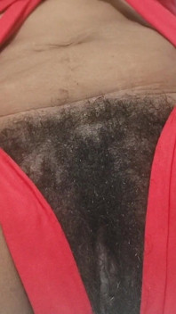 Ragazza pelosa cruda azione HD - bellezza naturale, vere vibrazioni amatoriali, autentica chimica, energia non filtrata