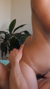 Petite latina adora gozar no pau grande - Hazel Heart
